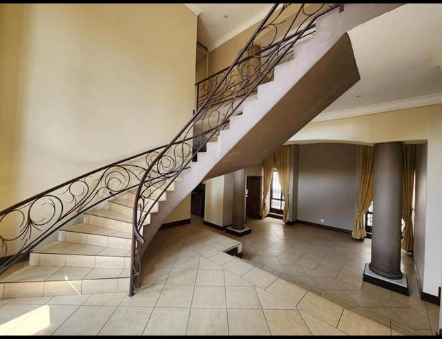 14 BEDROOM HOUSE FOR SALE IN MENLO PARK